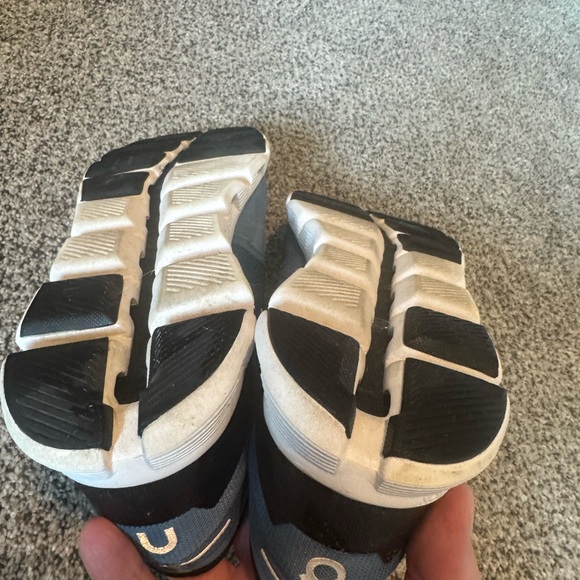 ON RUNNING
CLOUD X 3 MEN'S - M12 - Picture 3 of 5